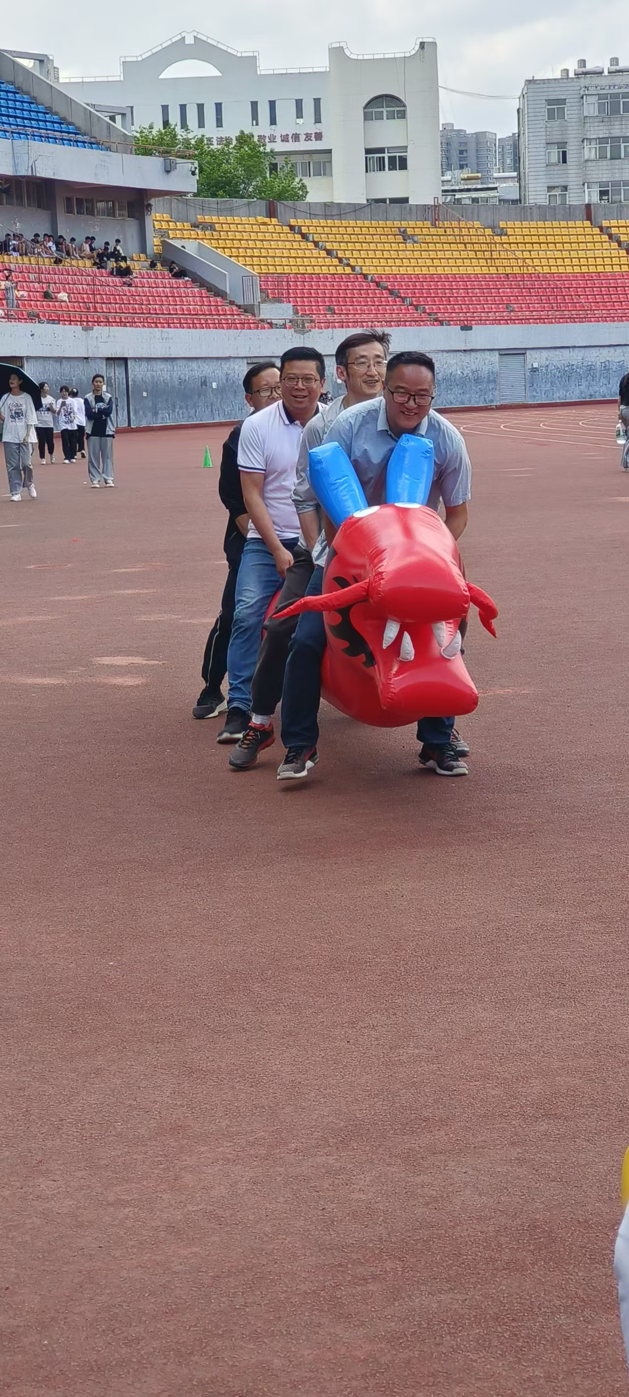 a072b3bf173425fa3971f9dede0bd50.jpg